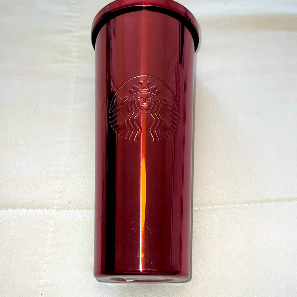 NWT- Starbucks drinkware. 24oz.